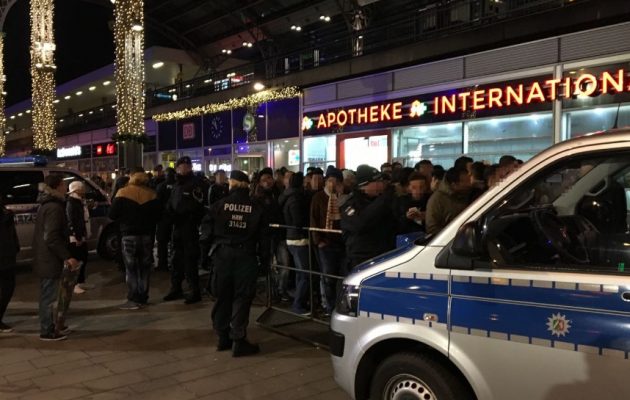 Τους μάζεψαν τους “ένθερμους” στην Κολωνία πριν πειράξουν γυναίκες – 92 συλλήψεις