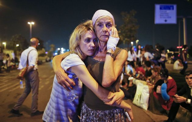 Καταρρέει ο τουρισμός στην Τουρκία: 10.000.000 λιγότεροι τουρίστες το 2016