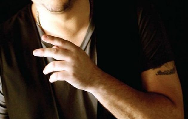 Ποιος τραγουδιστής συναντήθηκε στα γραφεία της Ν.Δ. με τον Μητσοτάκη (φωτο)