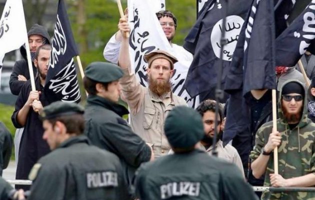 Η Γερμανία έχει αφήσει ελεύθερους να περιφέρονται πάνω από 500 τζιχαντιστές