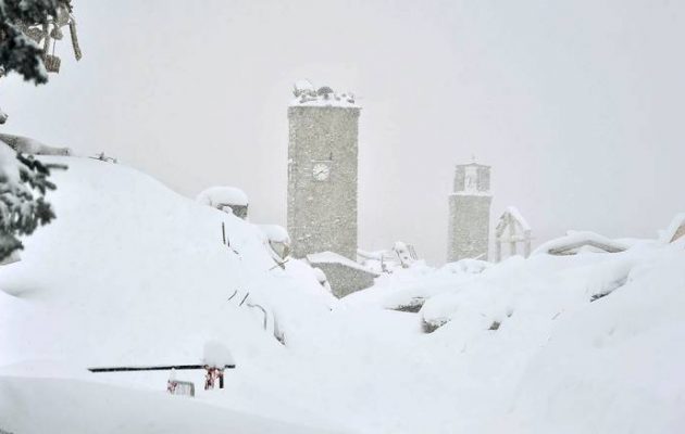 Φονική χιονοστιβάδα στην Ιταλία – Δεκάδες νεκροί (βίντεο)