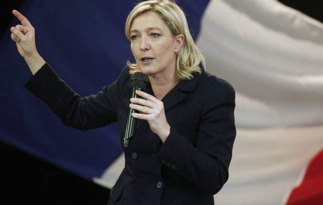 Προηγείται η ακροδεξιά Λεπέν σε νέα δημοσκόπηση στη Γαλλία