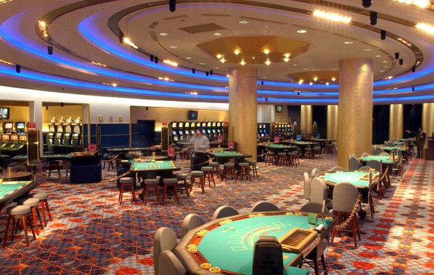 Χειροπέδες στα αφεντικά του Καζίνο Λουτρακίου – Συνελήφθησαν και δύο δήμαρχοι