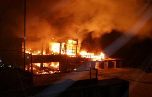 Βουκουρέστι: Πυρκαγιά σε νυχτερινό κέντρο – 40 τραυματίες (βίντεο)