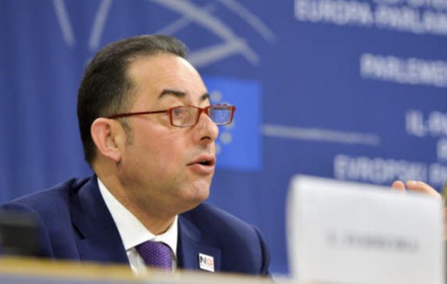 Συνασπισμό κατά της Δεξιάς στο Ευρωκοινοβούλιο σχεδιάζουν Σοσιαλιστές και Αριστερά