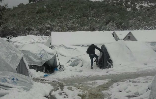 Αποσυμφορείται ο καταυλισμός στη Μόρια – Μεταφέρονται σταδιακά οι πρόσφυγες