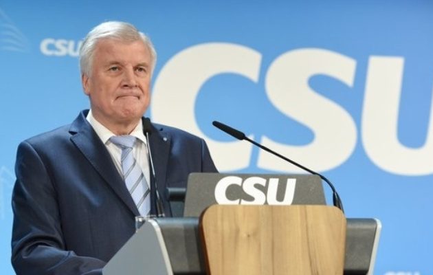 Ο Ζεεχόφερ “σπάει” τη γραμμή και ζητά άρση των κυρώσεων στη Ρωσία