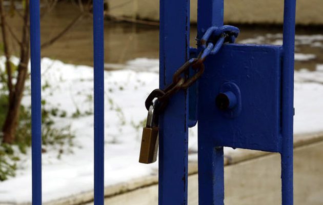 Κλειστά τα σχολεία σε Τρίκαλα και Καλαμπάκα εξαιτίας του χιονιά