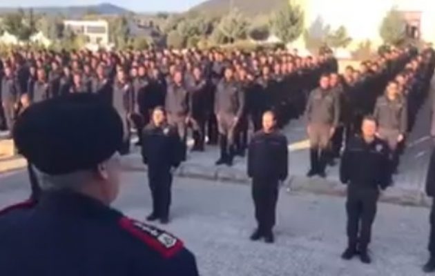 Ο Ερντογάν φτιάχνει στρατό από Σύρους πρόσφυγες – Τους ονομάζει “αστυνομικούς” (βίντεο)