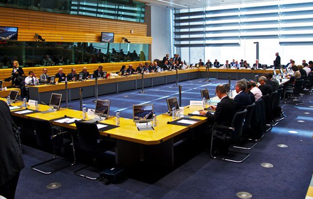 Διαψεύσθηκαν οι Κασσάνδρες – Πράσινο φως από τον ESM για το χρέος