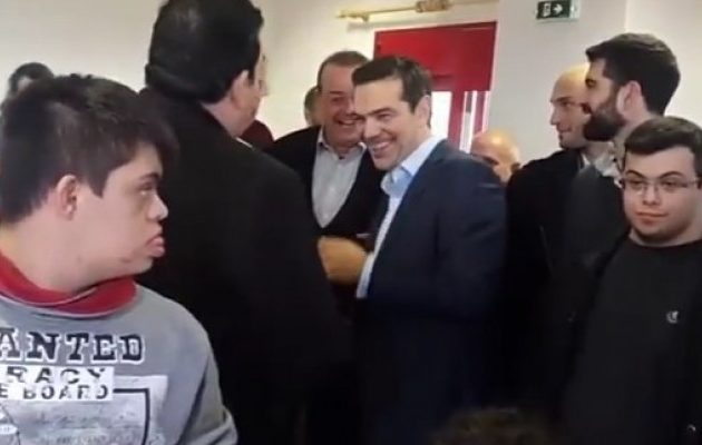 Ο… χαβαλές του Τσίπρα για τα αθλητικά: Και μην ξεχνάτε ΠΑΟΚ ε; (βίντεο)