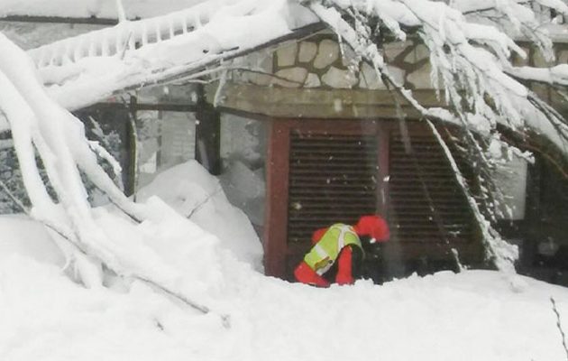 Βρέθηκαν και άλλοι επιζώντες στο ξενοδοχείο που ισοπεδώθηκε από χιονοστιβάδα