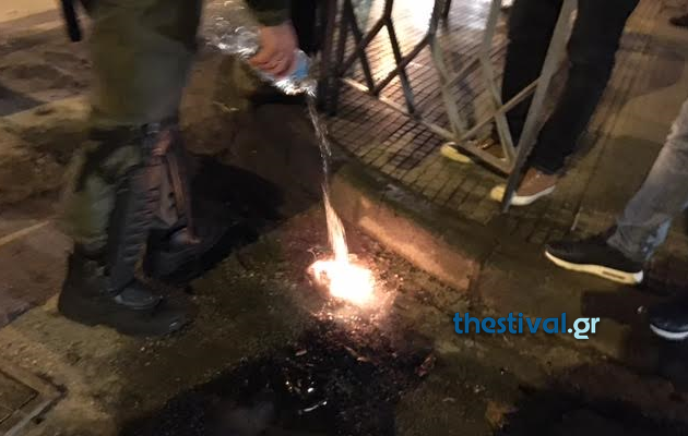 Επίθεση με μολότοφ κατά του τουρκικού προξενείου στη Θεσσαλονίκη (φωτο)