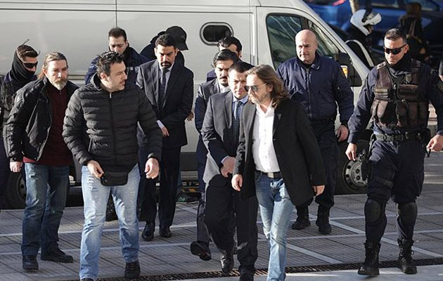 Ξανά σε δίκη οι 8 Τούρκοι αξιωματικοί για την έκδοση τους ή μη στην Τουρκία