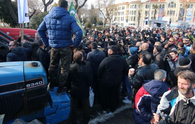 Η απάντηση-έκπληξη της κυβέρνησης στο αίτημα των αγροτών για διάλογο