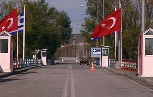 Associated Press: Πάνω από 100 Τούρκοι έχουν ζητήσει άσυλο στην Ελλάδα