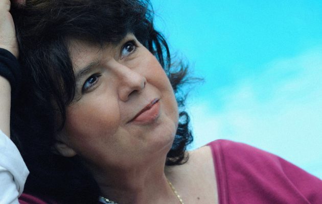 Δύσκολες ώρες για την Αρλέτα – Νοσηλεύεται σε κρίσιμη κατάσταση