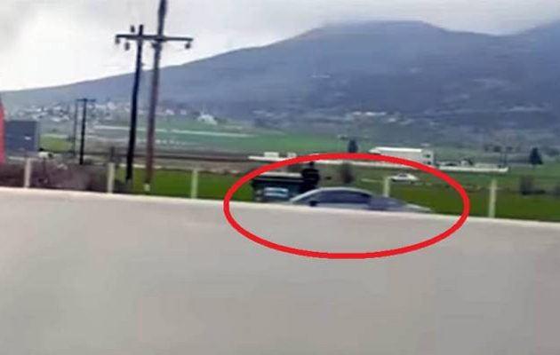 Αυτό είναι το Audi R8 που ο τραγικός πατέρας πιστεύει ότι έκανε κόντρα με την Πόρσε (βίντεο)