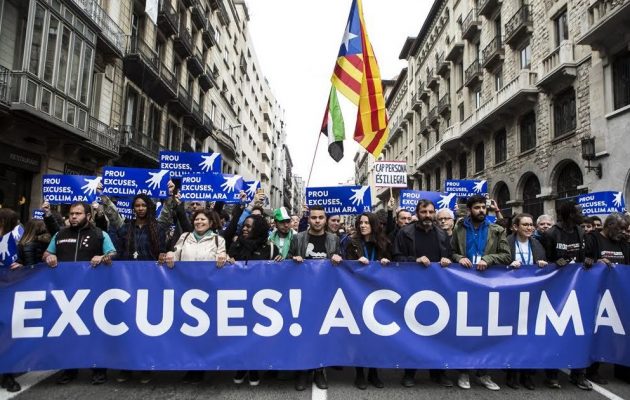 160.000 διαδήλωσαν στη Βαρκελώνη φωνάζοντας: “Θέλουμε τους μετανάστες”