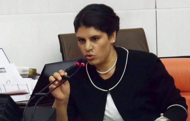 Οι τουρκικές Αρχές συνέλαβαν την Κούρδισσα βουλευτή Ντιλέκ Οτσαλάν