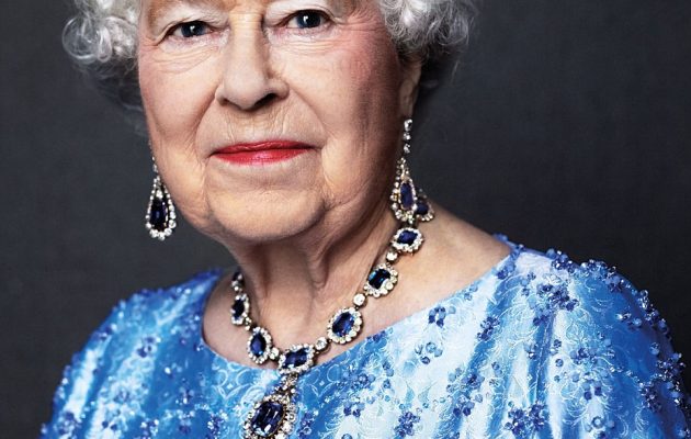 Σπάει όλα τα ρεκόρ η βασίλισσα Ελισάβετ: Γιορτάζει 65 χρόνια στο θρόνο (βίντεο)