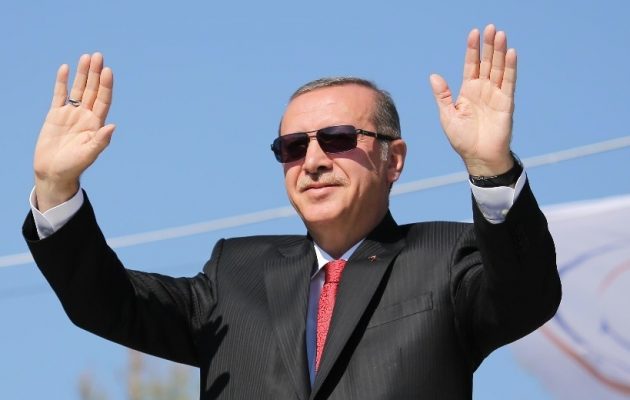 Όποιος λέει “όχι” στο δημοψήφισμα του Ερντογάν… μαύρο φίδι που τον έφαγε!