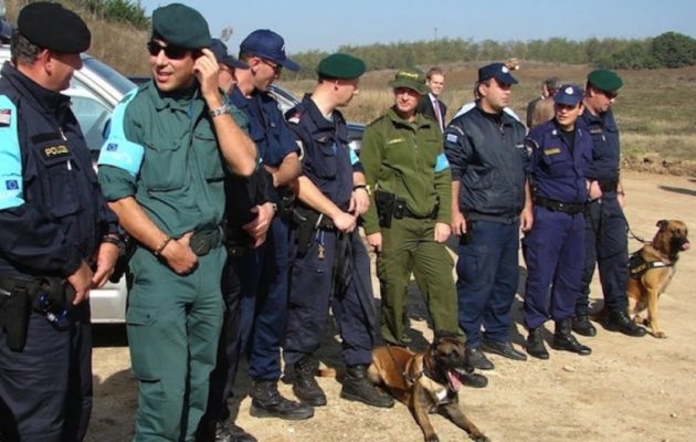 Οι Τούρκοι κατηγορούν την Ελληνική Αστυνομία ότι βασανίζει πρόσφυγες στον Έβρο