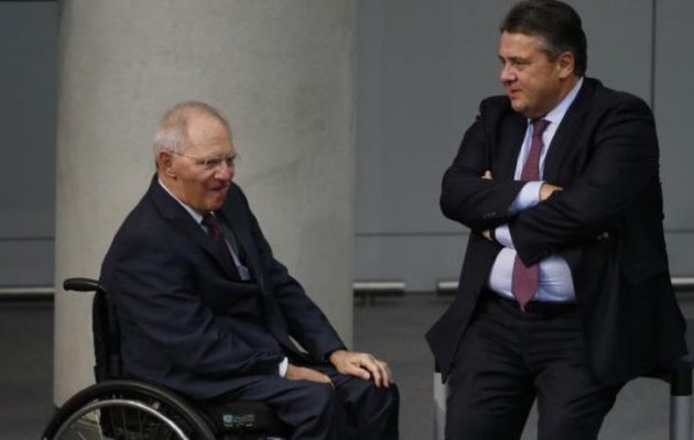 Ο Σόιμπλε μπλέκει πάλι την Ελλάδα στα προεκλογικά της Γερμανίας: “Και ο Γκάμπριελ συμφώνησε για Grexit”
