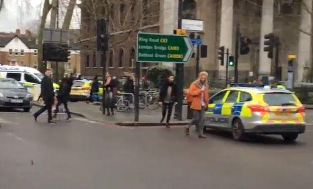 Συναγερμός στο Λονδίνο – Βρέθηκε βόμβα – Εκκενώθηκε περιοχή (φωτο)