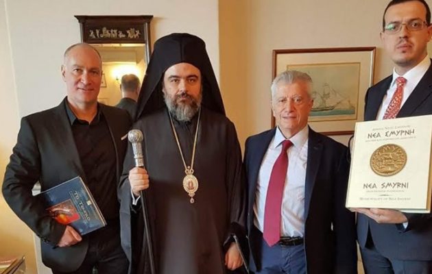 Για πρώτη φορά δήμαρχος της Νέας Σμύρνης επισκέφθηκε τη Σμύρνη