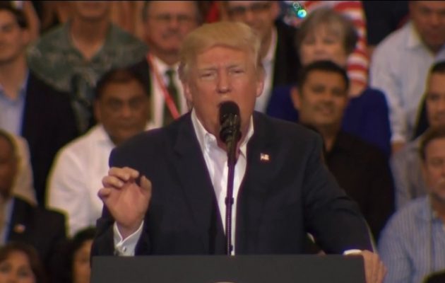 Ο Τραμπ μίλαγε για αύξηση της εγκληματικότητας από τους μετανάστες και οι Σουηδοί κατάλαβαν “τρομοκρατία”