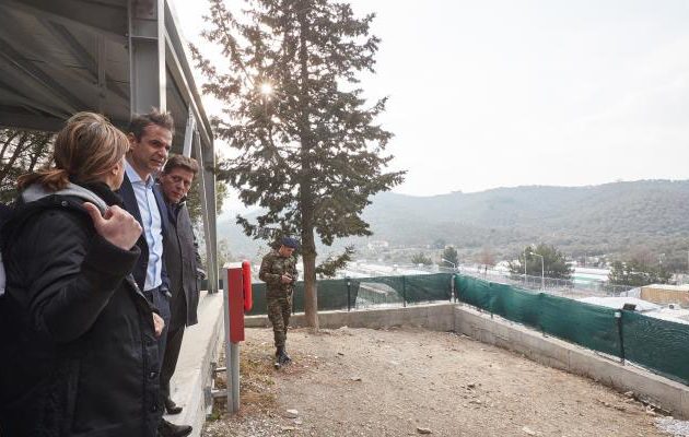 Εμετική δήλωση Μητσοτάκη: Δεν μπήκα στη Μόρια γιατί έπρεπε να είχα 2 διμοιρίες ΜΑΤ (βίντεο)