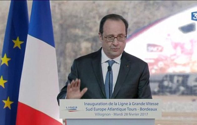 Δυο τραυματίες από τυχαία εκπυρσοκρότηση όπλου σε ομιλία του  Ολάντ (βίντεο)