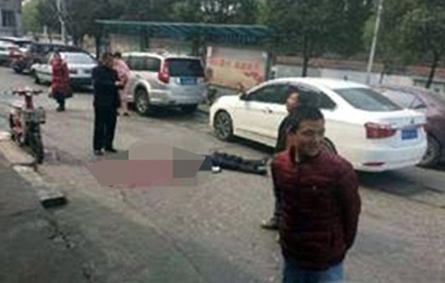 Φρίκη στην Κίνα: Έκοψε το κεφάλι ιδιοκτήτη εστιατορίου για μερικά λεπτά του ευρώ