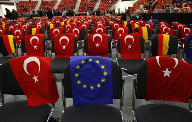 Ευρωβουλευτές ζητούν να «παγώσουν» οι ενταξιακές διαπραγματεύσεις με την Τουρκία