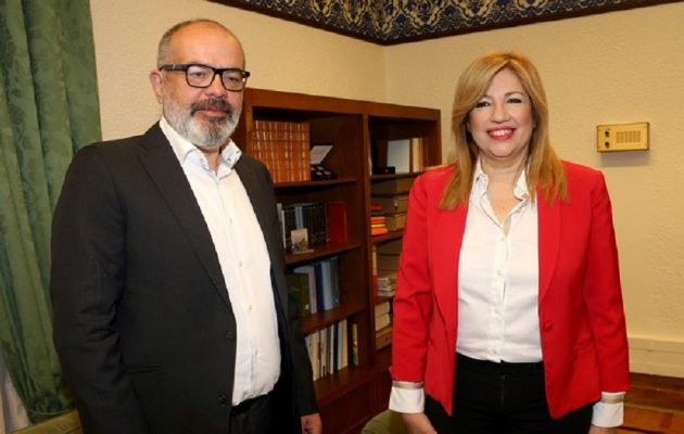 Στη Δημοκρατική Συμπαράταξη και επίσημα πρώην βουλευτής του Ποταμιού