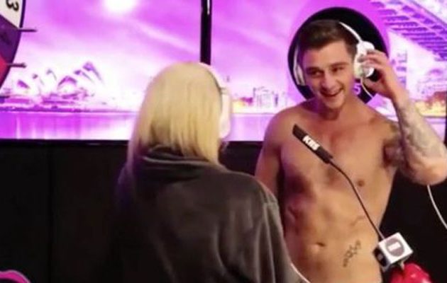 Καλεσμένοι σε εκπομπή τα πέταξαν όλα και το “έκαναν” στον αέρα (βίντεο)