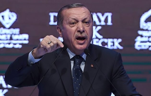 Ο Ερντογάν επαναφέρει τη θανατική ποινή μετά το δημοψήφισμα