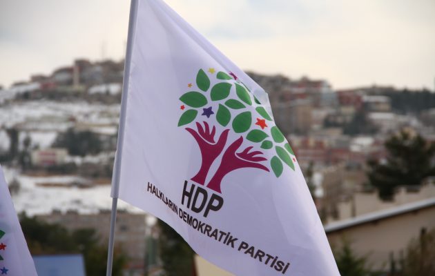Εμπάργκο από τα τουρκικά ΜΜΕ για το δημοψήφισμα καταγγέλλει το κουρδικό HDP