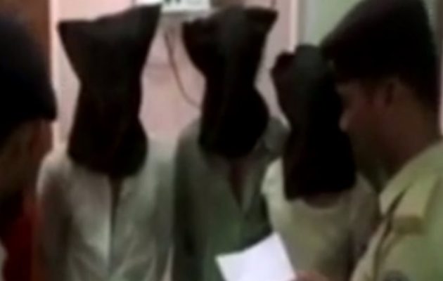 Συμμορία 13 ανδρών βίασε δύο μικρά κορίτσια μπροστά στον πατέρα τους