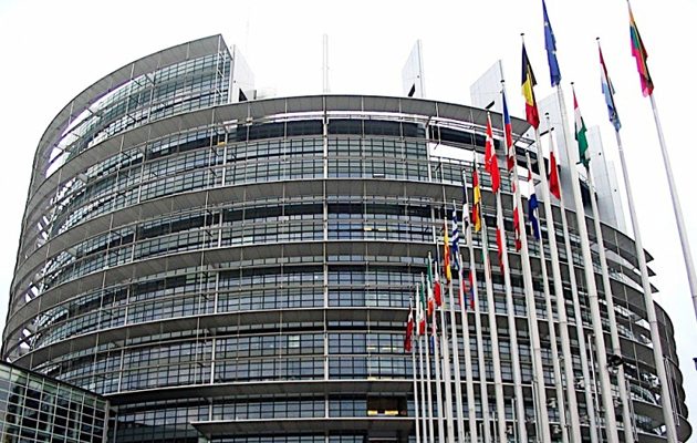 Ευρωπαϊκό Κοινοβούλιο: Το Brexit μπορεί να ακυρωθεί