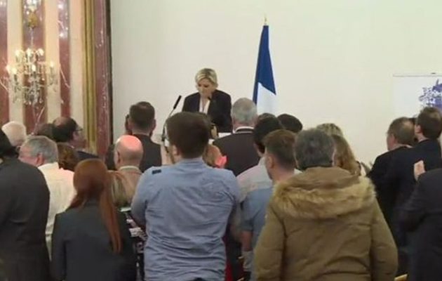 Λεπέν: 40 χρόνια μετανάστευσης δημιούργησαν την πιθανότητα εμφυλίου