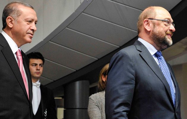 Σουλτς σε Ερντογάν: Ασχολήσου με τη διακυβέρνηση της χώρας σου και μη διχάζεις τους πολίτες