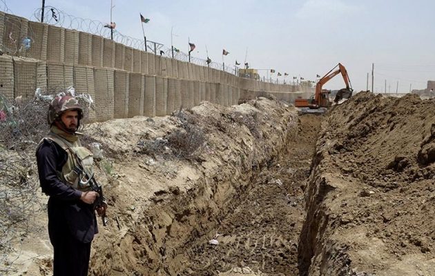Γιατί το Πακιστάν “σηκώνει” φράχτη στα σύνορα με το Αφγανιστάν