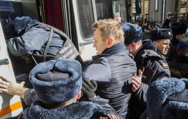 Το Στέιτ Ντιπάρτμεντ καταδικάζει τις συλλήψεις διαδηλωτών στη Μόσχα