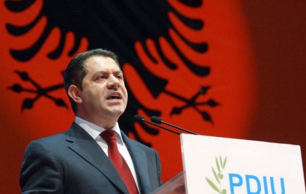 Οι Αλβανοί Τσάμηδες κατηγορούν την αλβανική αντιπολίτευση ως “υπηρέτες της Ελλάδας”