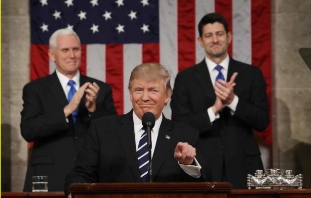 Ο Τραμπ υποσχέθηκε στο Κογκρέσο μια “νέα εθνική υπερηφάνεια” (βίντεο)