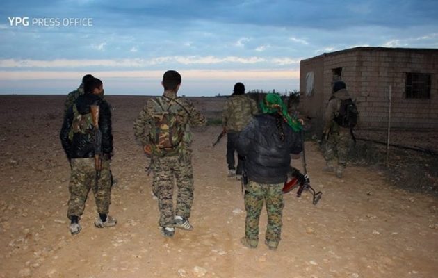 Οι Κούρδοι απελευθέρωσαν το αεροδρόμιο της Τάμπκα από το Ισλαμικό Κράτος