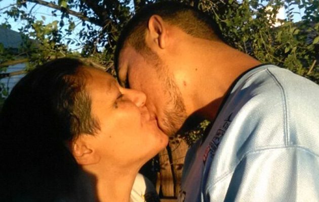 Εραστές μάνα και γιος – Γνωρίστηκαν 18 χρόνια μετά την υιοθεσία