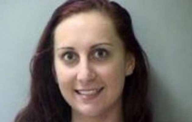 23χρονη βίασε ταξιτζή και του έκλεψε 25 λίρες!